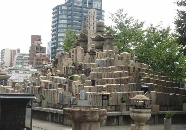 为什么日本住宅周围会有墓地出现 为什么日本住宅周围会有墓地出现