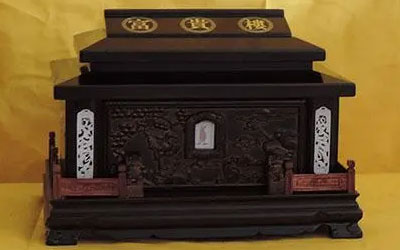 私家车拉骨灰盒禁忌