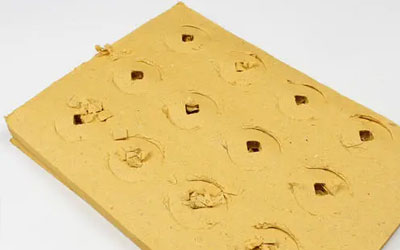 下葬、祭奠时为什么要给鬼神烧黄白纸钱？有什么规矩？