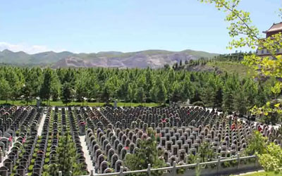 昆明市各家陵园位置在哪里,联系电话和墓地价格表