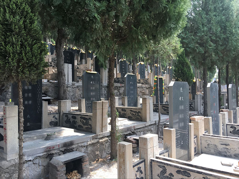 昆明墓地常见问题——“跟穴”没有位置怎么办 昆明墓地常见问题——“跟穴”没有位置怎么办