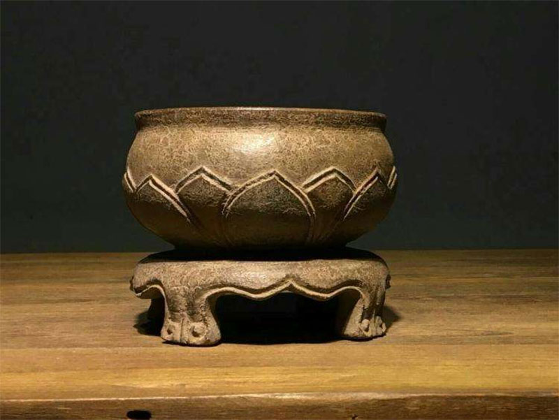 墓地前摆放的香炉,有何讲究