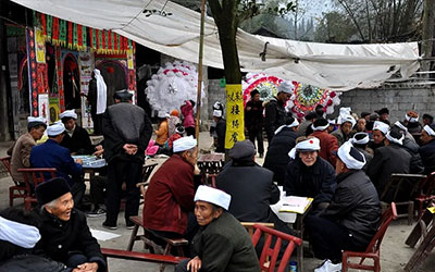 少数民族丧葬礼俗（选）