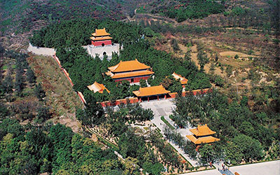 明十三陵陵园的风水格局