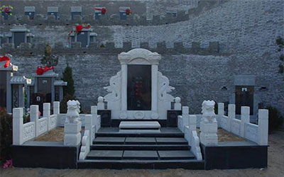 家族墓的排列形式