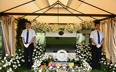 多大的孩子可以参加葬礼