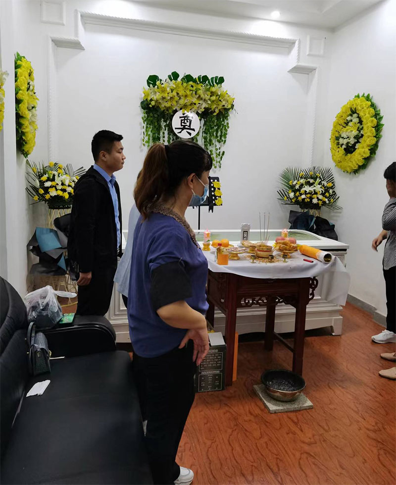 参加葬礼之吊唁礼节及注意事项 参加葬礼之吊唁礼节及注意事项