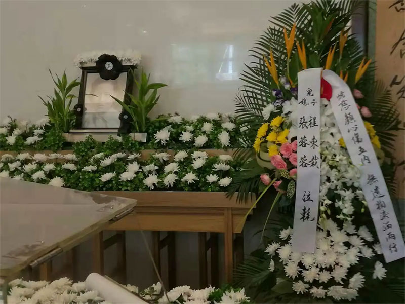 逝者的遗像一般放在什么地方