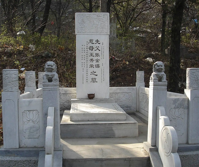 墓碑上的字的不同颜色分别代表什么意思 墓碑上的字的不同颜色分别代表什么意思