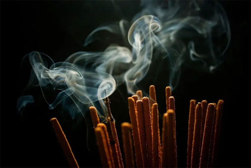 你知道祭祀上香有什么讲究吗