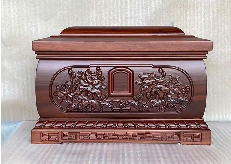在昆明家有葬事如何挑选骨灰盒