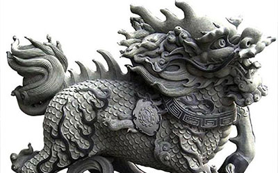 墓地前摆放石狮子好还是麒麟好