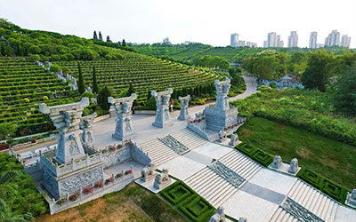 什么坟墓风水能出贵人