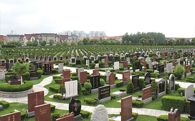 阴宅风水中八方高耸指的是什么