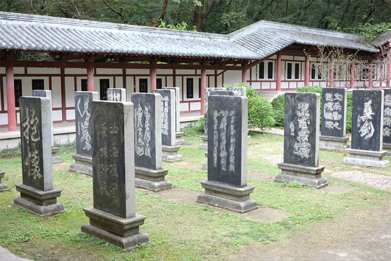 立碑时要考虑哪些风水问题呢