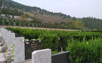 阴宅选址应从风水角度判断