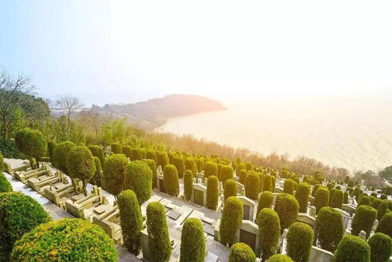 两大因素决定墓地风水的好坏 两大因素决定墓地风水的好坏