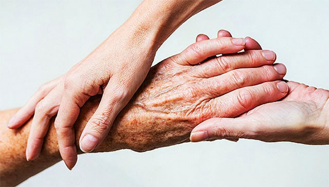 如何实现临终关怀，让老人含笑离去