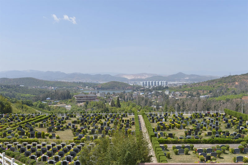 昆明墓地管理费怎么交 昆明墓地管理费怎么交