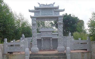 在民间：坟墓开坟，见到这四种物体，后代必富贵功名