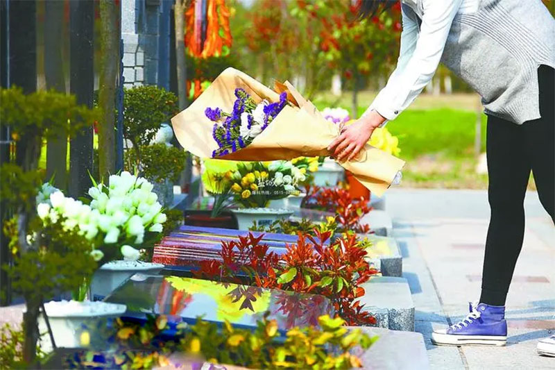 2023年清明扫墓可以提前几天