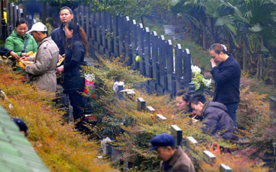 农村人清明扫墓有哪些讲究？尽量做到“三要”和“五不要”