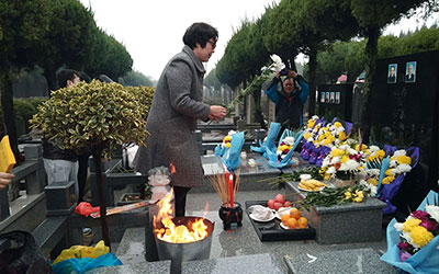 上坟忌穿什么颜色的衣服，上坟注意事项