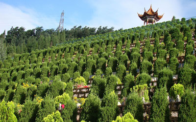 昆明选择墓地有什么讲究？4月适合选墓吗？有什么优惠活动？昆明玉案山公墓怎么样？