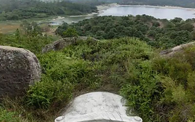 祖坟前有小水沟好吗？影响后代哪方面