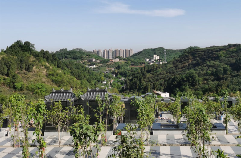 这样的阴宅墓地风水后人出老寿星 这样的阴宅墓地风水后人出老寿星