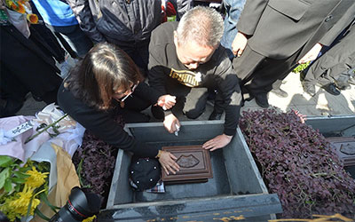 安葬的流程有哪些?安葬时需要注意哪些具体的事项?