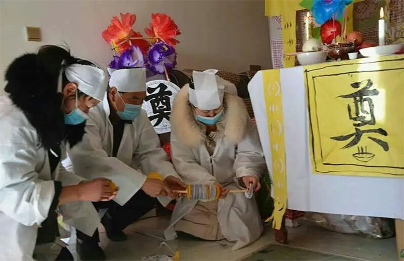 关于“守孝”的殡葬文化