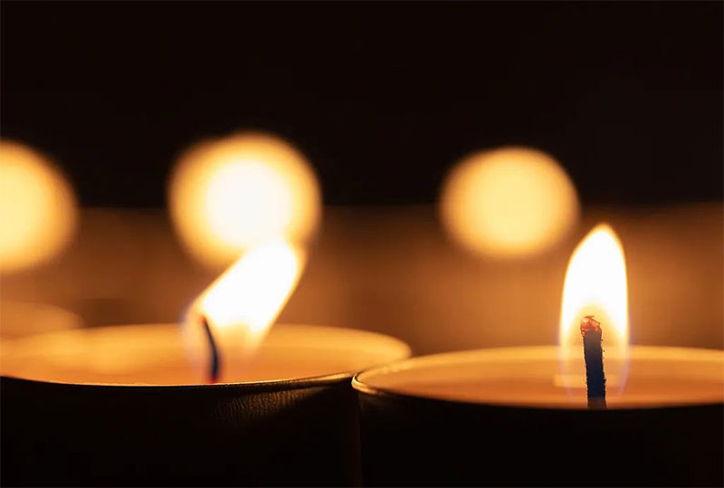 亲人离世，家人第一时间打120还是联系殡仪馆