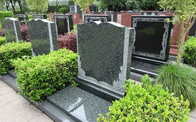 我们不得不面对死亡，那么就要为之做出最好的准备——买墓地