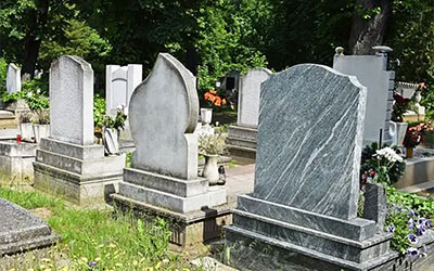 坟墓立碑的正确做法