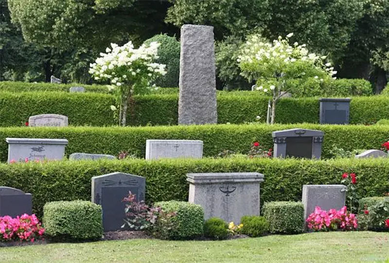 公墓期限只有20年,如若到期后子孙没有续费,骨灰会被挖出来吗? 公墓期限只有20年,如若到期后子孙没有续费,骨灰会被挖出来吗?