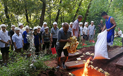 关于参加葬礼的禁忌