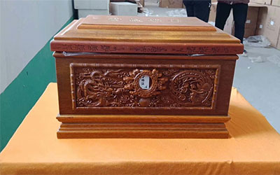 分享殡葬骨灰盒分类和挑选原则