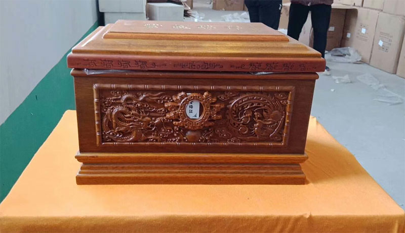 分享殡葬骨灰盒分类和挑选原则 分享殡葬骨灰盒分类和挑选原则