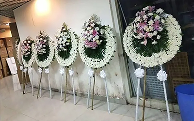 殡葬服务中鲜花的使用和作用