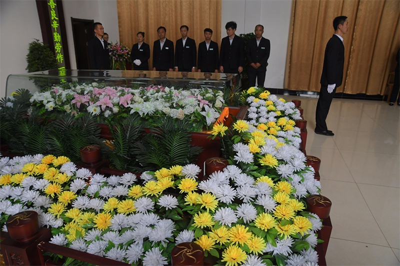 殡葬服务办理丧事需要准备哪些 殡葬服务办理丧事需要准备哪些