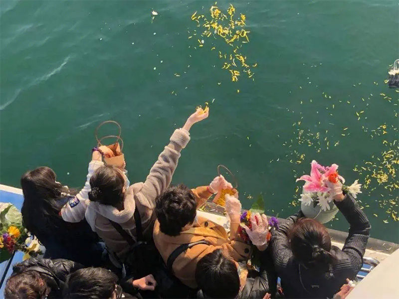 昆明海葬后要如何祭奠亲人?昆明海葬后要如何祭奠? 昆明海葬后要如何祭奠亲人?昆明海葬后要如何祭奠?