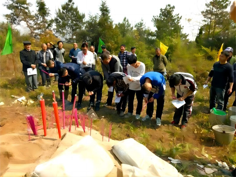 在昆明地区人过世后衣服为什么烧掉？有什么禁忌吗？