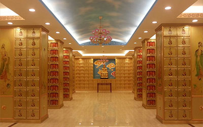 骨灰放骨灰堂好还是放墓地好？骨灰寄存为啥三年不许下葬