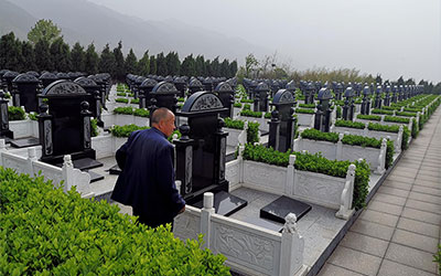 公墓陵园看主要看什么