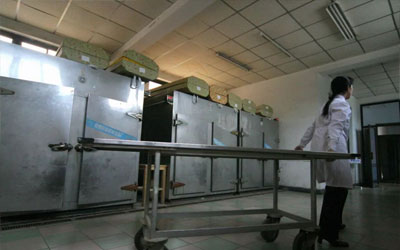 为啥在医院去世的人，要被立马送进太平间？真相令人感到难以置信