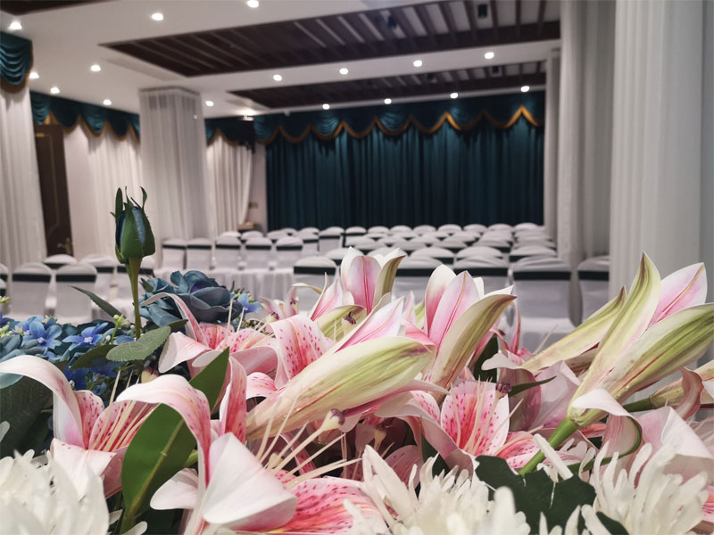 传统殡葬是什么样的