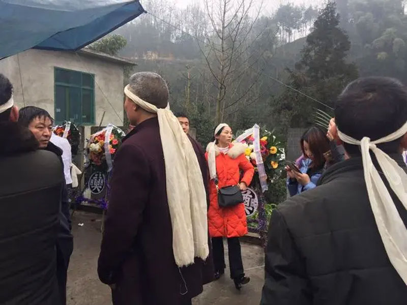 为什么送葬回来要请吃饭