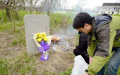 上坟需要注意什么