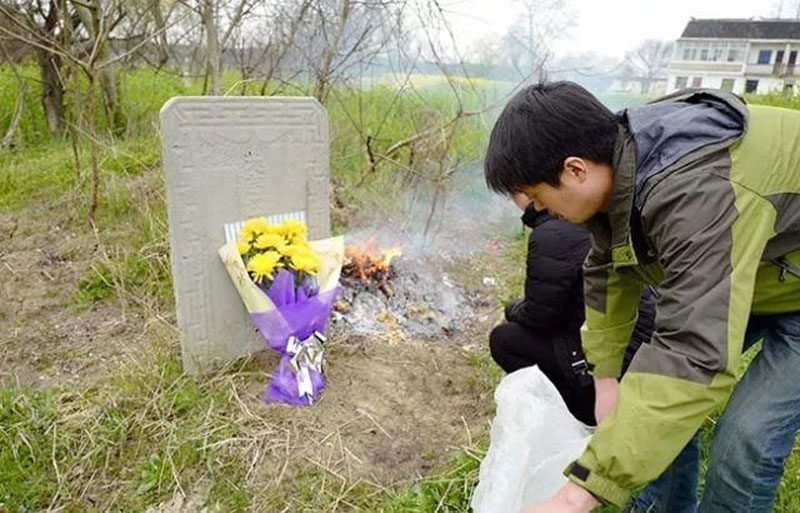 上坟需要注意什么